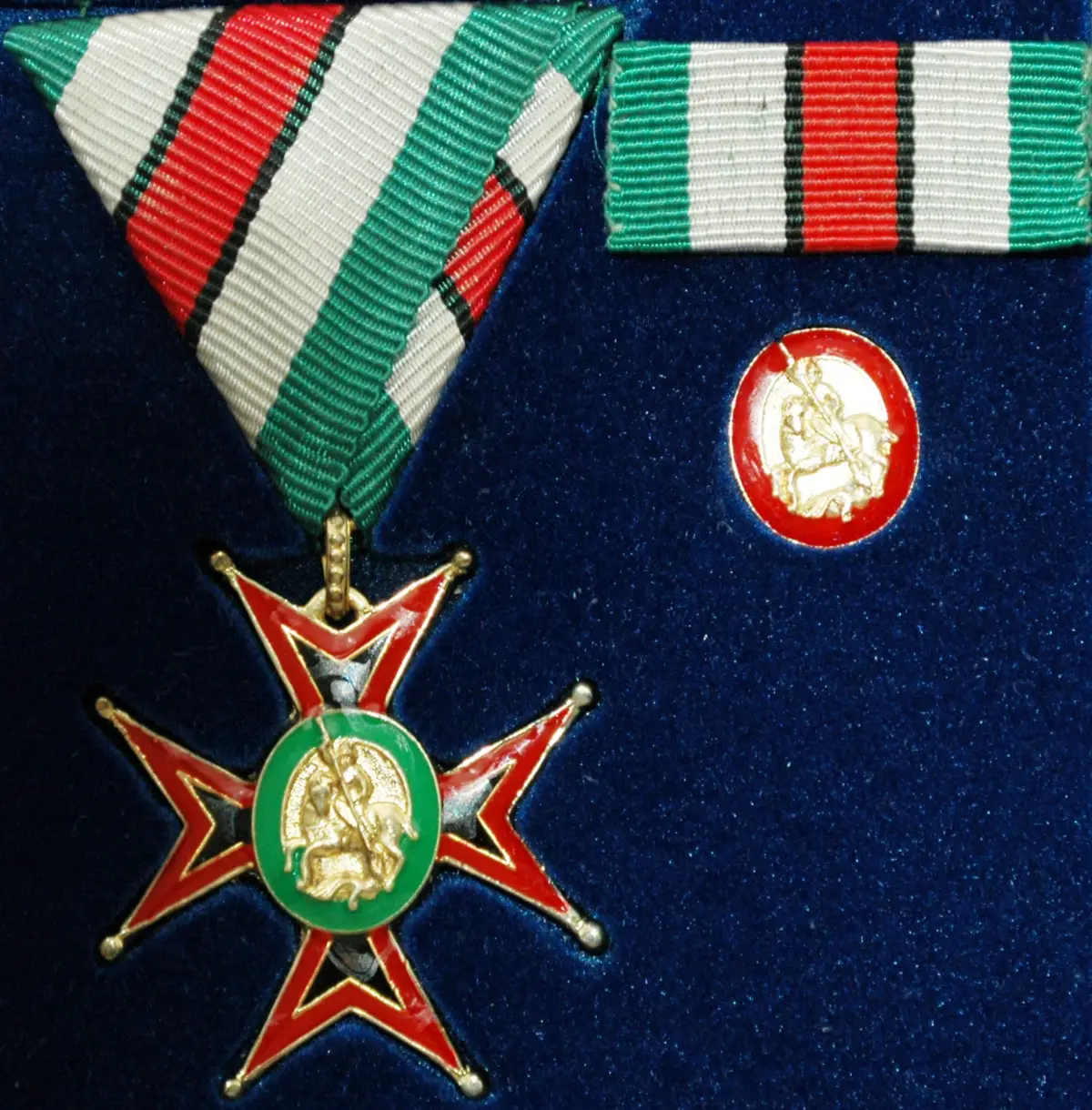 The Merit Cross for Law Enforcement History with ribbon, badge and ribbon bar